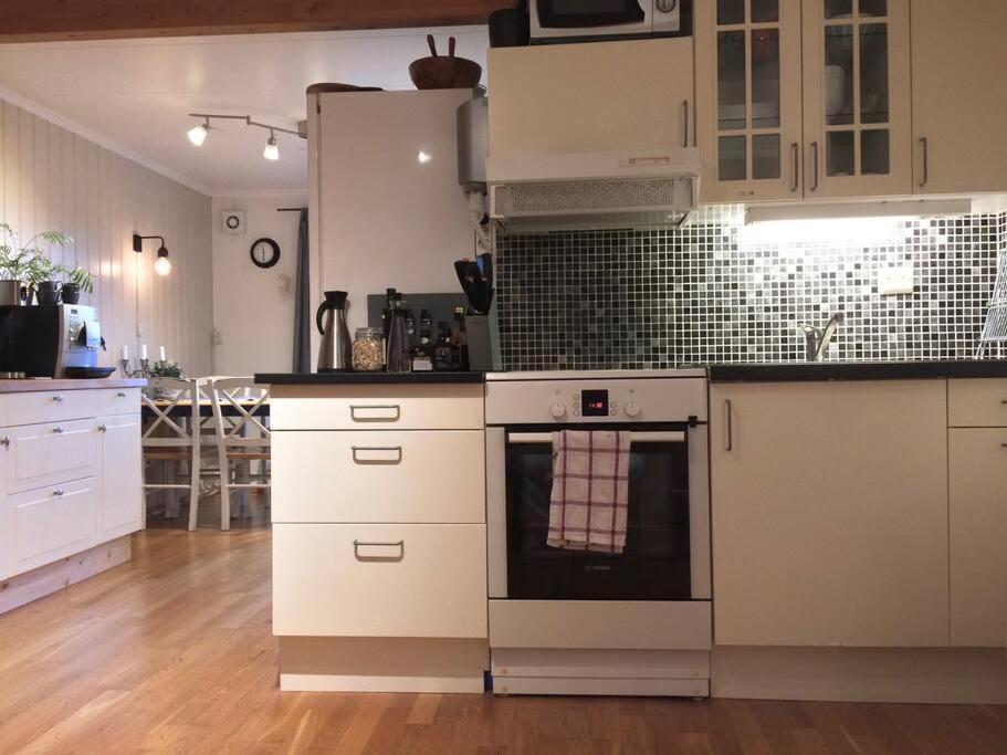 クリスティアンサンCosy Flat For 4 Personsアパートメント エクステリア 写真