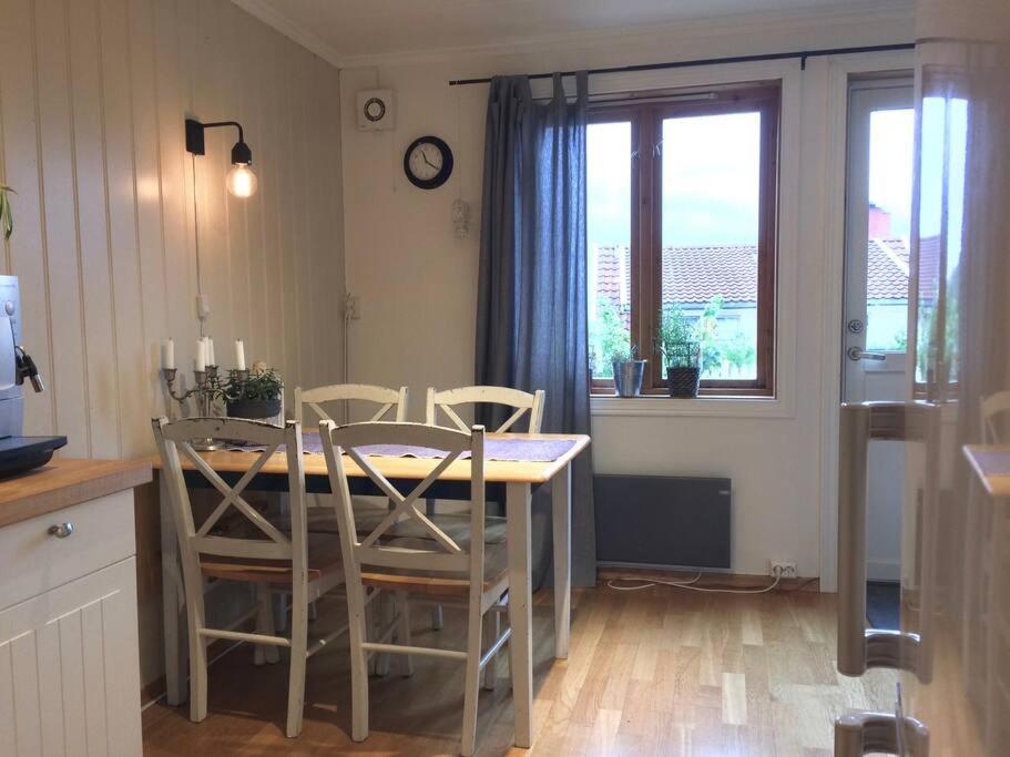 クリスティアンサンCosy Flat For 4 Personsアパートメント エクステリア 写真